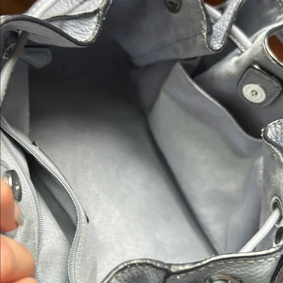 Coach periwinkle Shoulder Bag or crossbody (come with strap) with Sleek Design - Picture 3 of 4